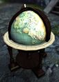 Un globe de la Tyrie, représentant la Tyrie et Elona.
